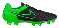nuove scarpe da calcio nike tiempo legend v