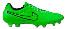 nuove scarpe da calcio nike tiempo legend v