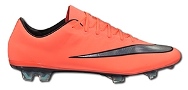 nuove scarpe da calcio nike